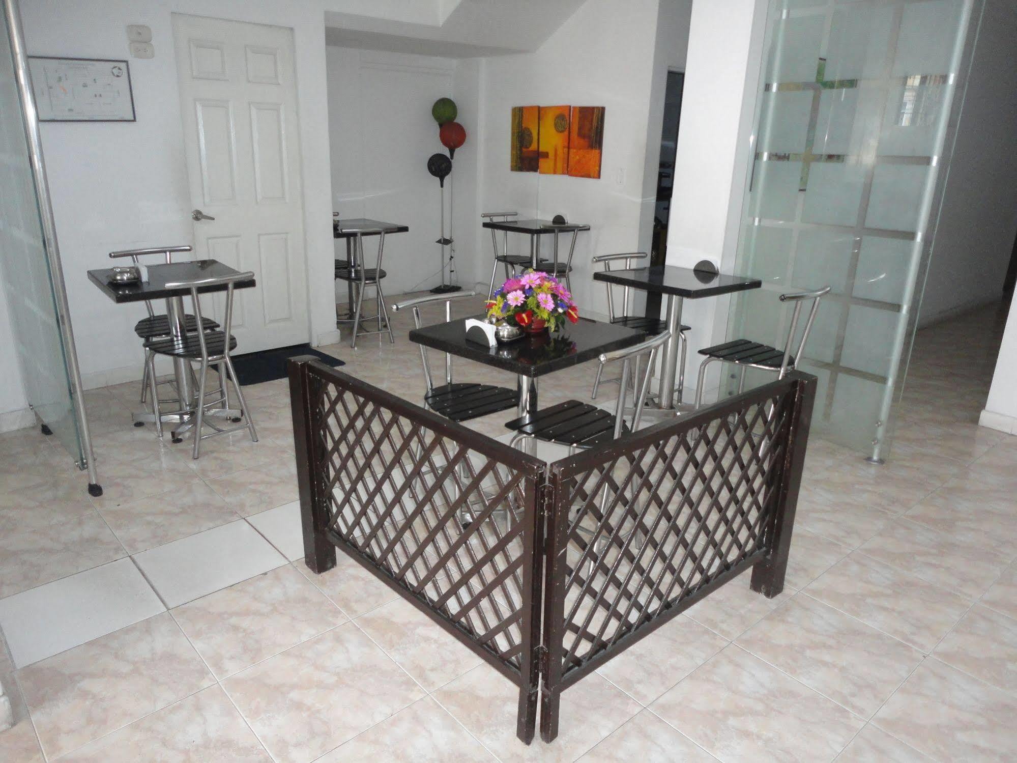 Hotel Fenix Real โบโกตา ภายนอก รูปภาพ