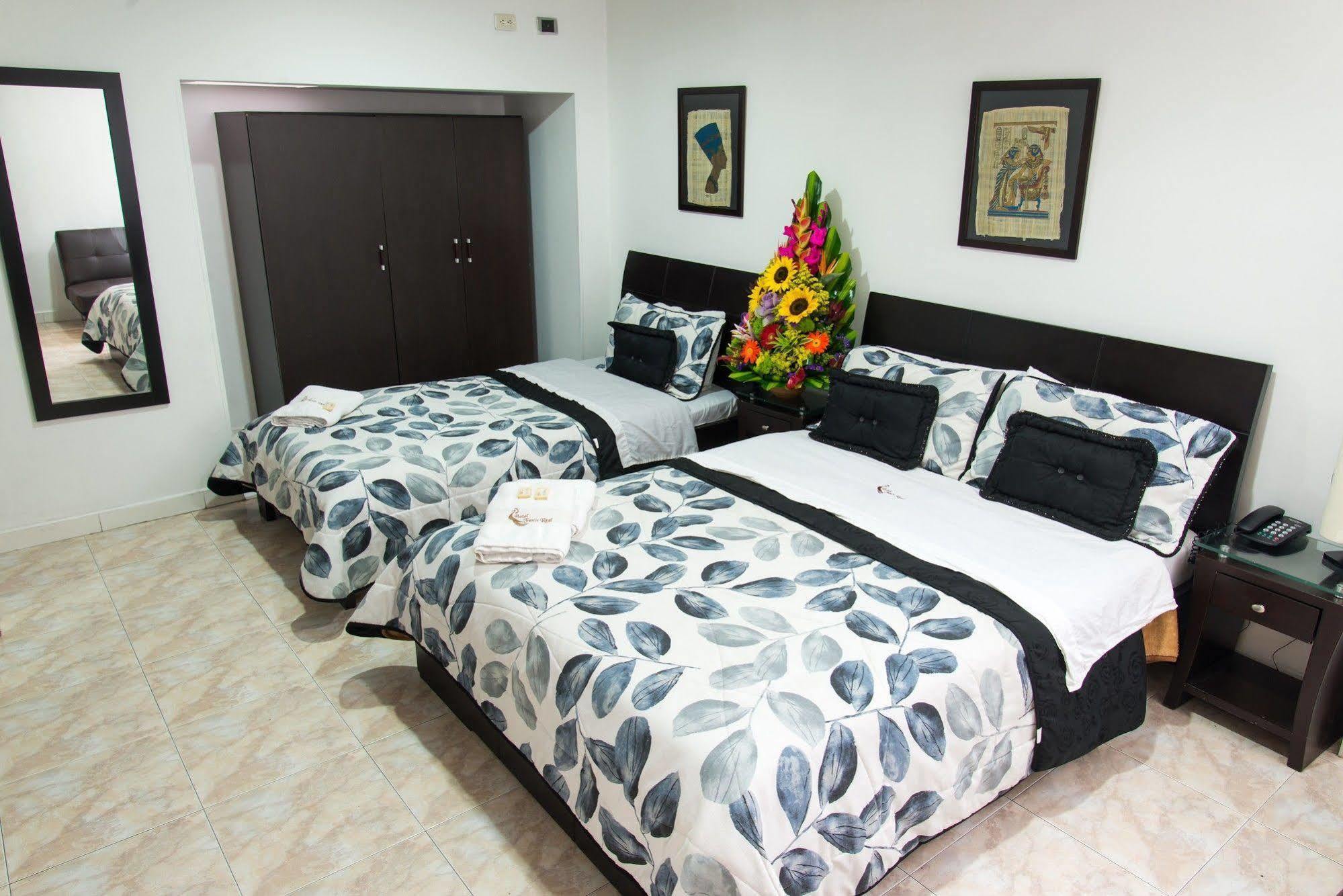 Hotel Fenix Real โบโกตา ภายนอก รูปภาพ