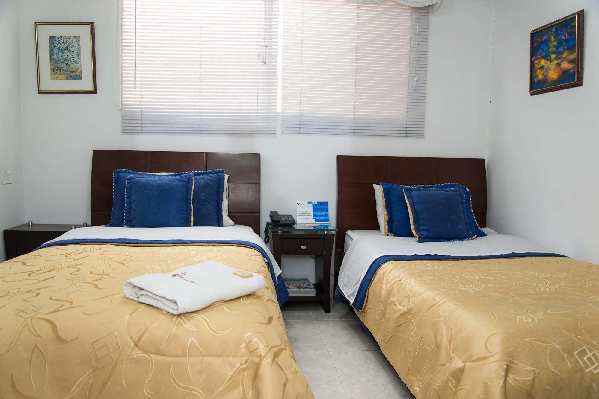 Hotel Fenix Real โบโกตา ภายนอก รูปภาพ