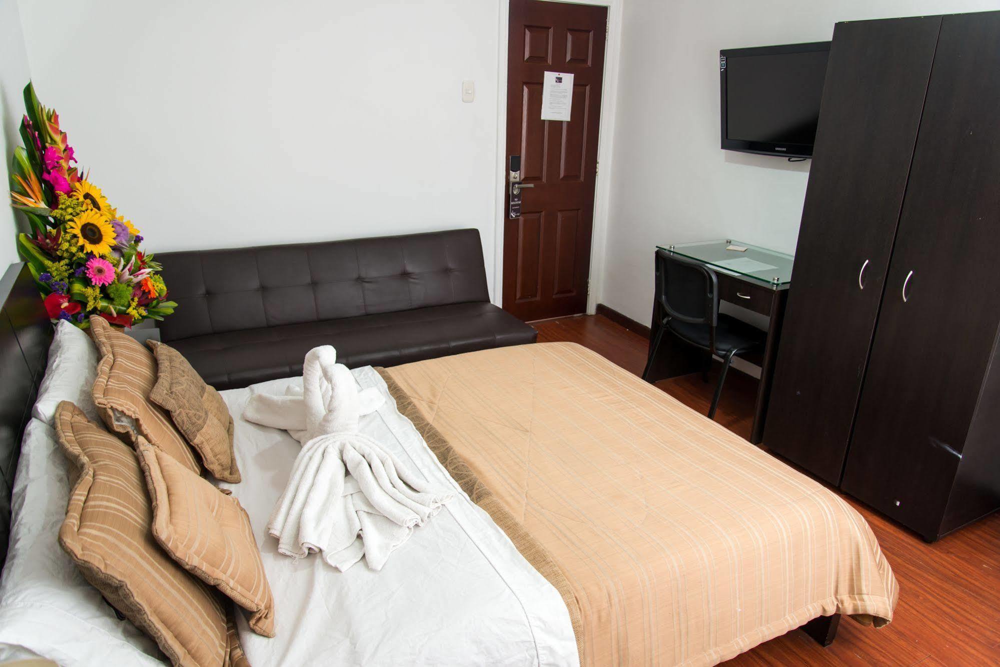 Hotel Fenix Real โบโกตา ภายนอก รูปภาพ