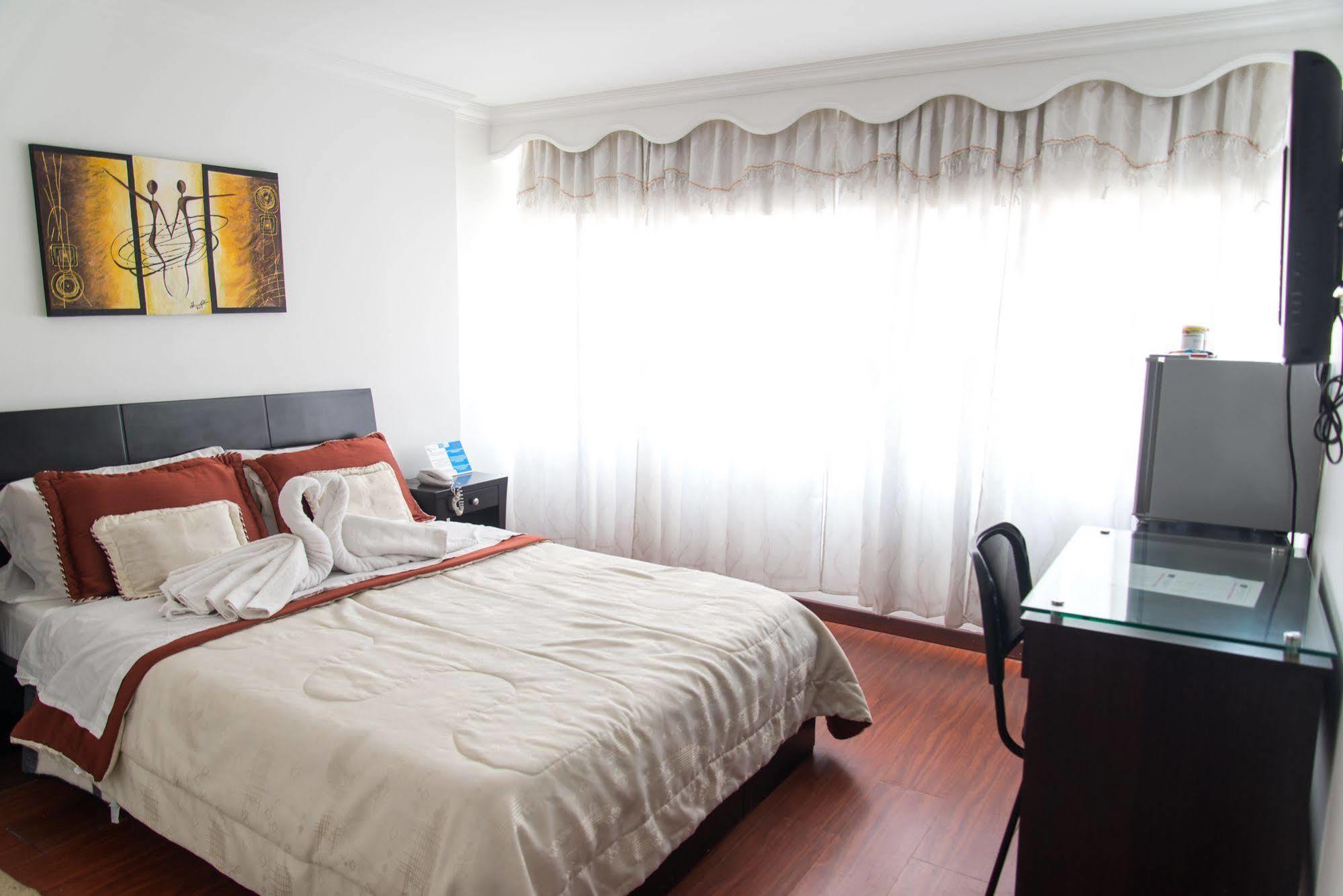 Hotel Fenix Real โบโกตา ภายนอก รูปภาพ